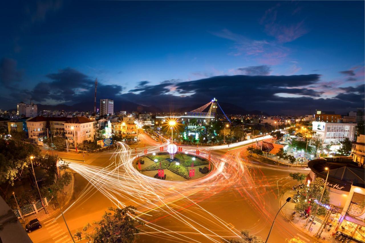 Golden Lotus Central Hotel Nha Trang Dış mekan fotoğraf